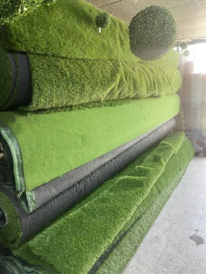 عشب صناعي ابتداء من 1،79