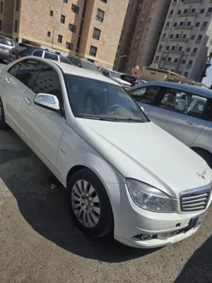 مرسيدس C180 بحالة جيده جدآ