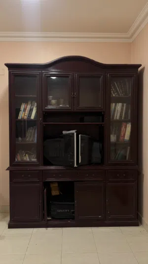 مكتبة/خزانة خشب