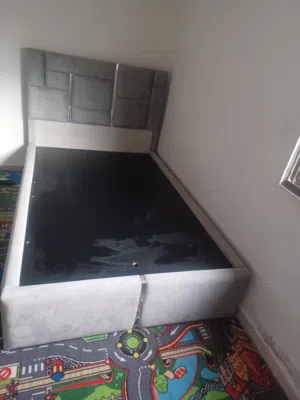 تخت مفرد ونص