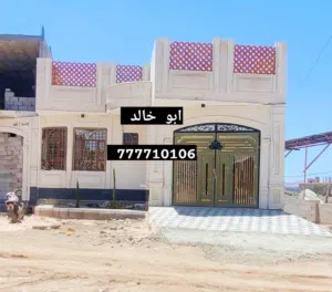 140 m2 4 Bedrooms Townhouse for Sale in Sana'a Al-Huthaily
