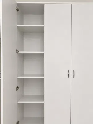 3 door cupboard
