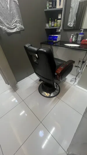 كرسي حلاقة للبيع