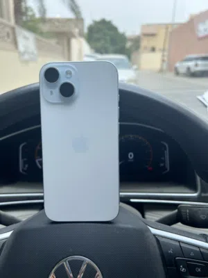 iPhone 15 128