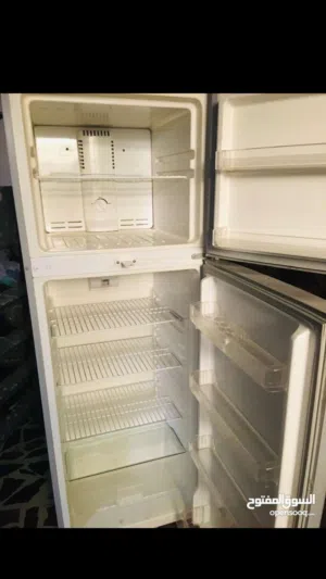 ثلاجة ناشونال بحالة ممتازة