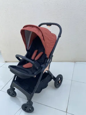 عربة  اطفال ذوجوده عاليه و من ماركه مشهوره giggles