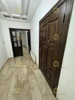 شقة سوبر ديلوكس - 4نوم 2ماستر - 270م - مطلة - موقع مميز / الشميساني