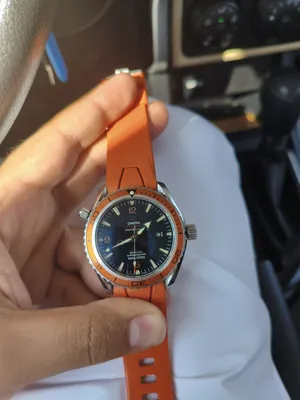 Omega . Analog Quartz . Orange . Used0