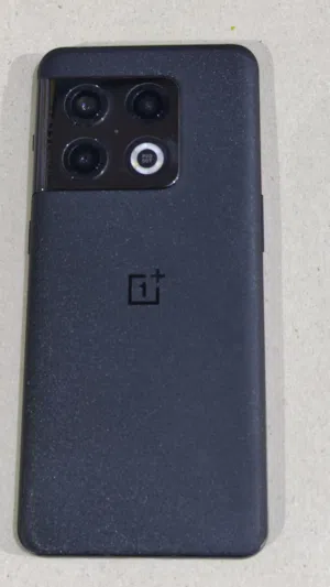 تلفون one plus 10 pro 5G لون أسود