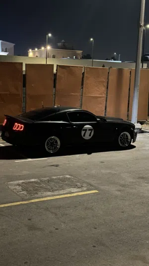 Mustang 2013 v6