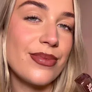 هدى بيوتي الجلوس الاصلي
