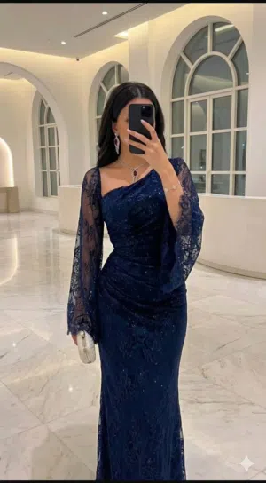 تألقي بأناقة لا تُقاوم!   احصلي على إطلالة ساحرة ومميزة مع هذا الفستان الرائع، المصمم خصيصًا