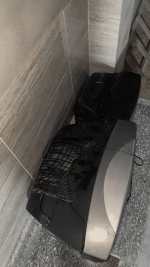 2 تلفزيونات قاريونس شغلات و امورهن طيبه ومعاهن لسيفرات يبن خيوط ص ص بس