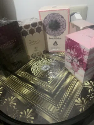 للبيع عطور نسائيه ورجاليه مستعجل