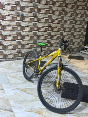 بايسكل ياباني باله حلو ومرتب ابو العكرب والف جديد سعر مناسب