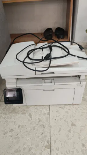 طابعة HP ليزر أبيض وأسود للبيع – شغالة 100%