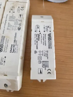 محول كهرباء 12v للانارة