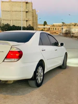 تيوته كامري البقرة محرك 24كمبيو 10فيشه نضيفة