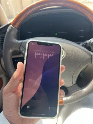 Apple iPhone 11 Pro Max 128 GB in Muscat