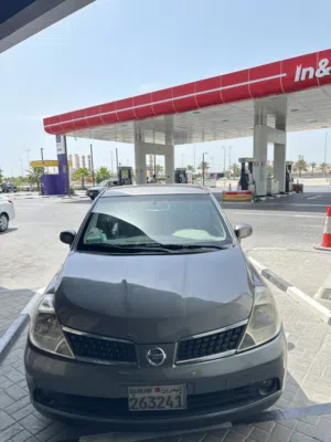 Nissan Tiida Hatchback 2006 – Grey
