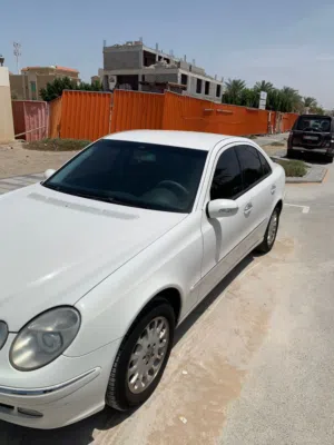 Mercedes Benz . E-Class . 2004 . Used1