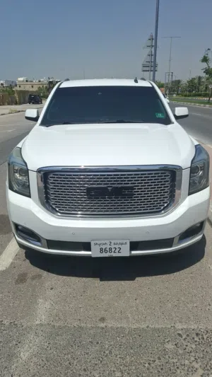 Used GMC Yukon in Sharjah