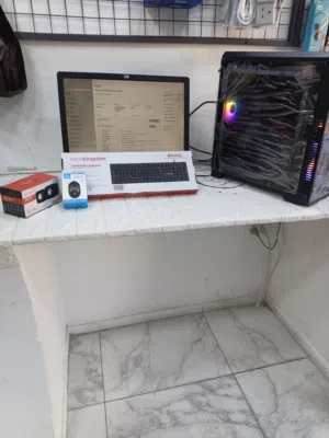 جهاز كمبيوتر للبيع كامل مكمل