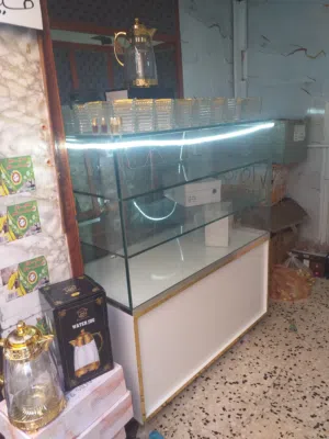 فيترينا نضيفة وشوية بضاعة