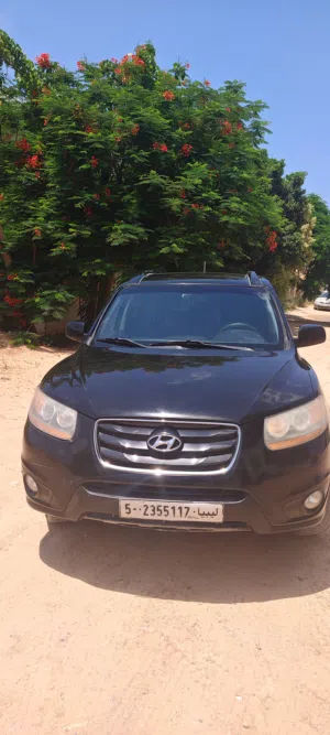 Used Hyundai Santa Fe in Tripoli