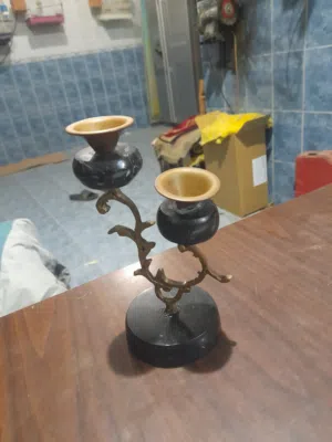 حاملة شموع نحاس ورخام تحفه فنيه وقديمه ف العمر ..نحااس صافي