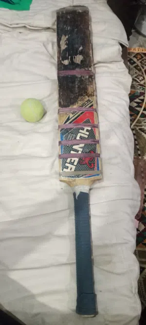 hard tennis bat used good condition seasoned