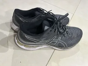 Asics GEL-KAYANO 28