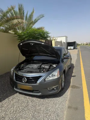 نيسان التيما موديل 2015