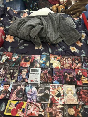 Jujutsu full manga set can be sold individually or together if you buy a lot I will give discount