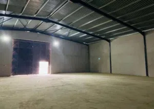 استراحة + موقع مصنع