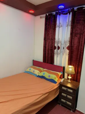 شقه مفروشه مرتبه جمب المستشفى العربي فقط لزوجين ومن خارج نابلس او موظفين او طلاب تدريب طالب:ة