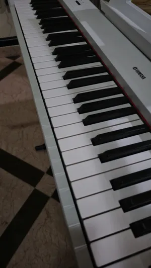 Yamaha digital piano piaggero np 32(76 sensitive keys) best choice for beginners +sustain pedal free