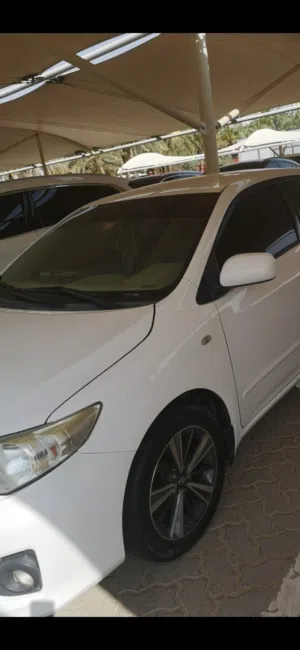 كرولا خليجي 2012..ماشيه 200 بالمقام..
