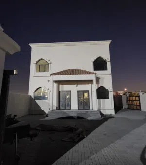 200 m2 5 Bedrooms Villa for Rent in Sharjah Al Rahmaniya