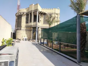 بيت تجاري للبيع او مراوس بمركز البصره