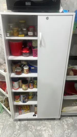 kitchen cabinet