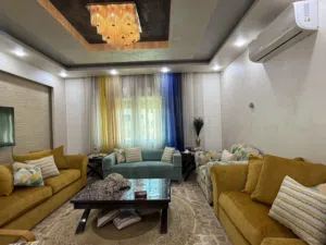 اثاث سعودي استعمال بسيط