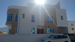 العامرات بالقرب من جامع الإحسان