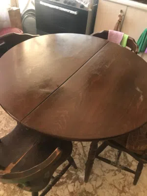 طاولة طعام للبيع