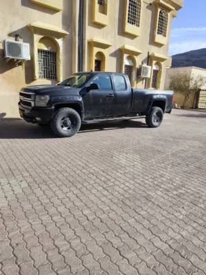 Used Chevrolet Silverado in Al Batinah