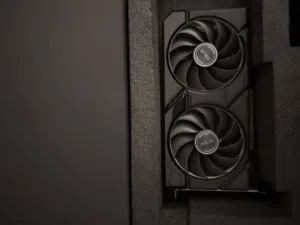 بجدة ومكة للبيع كرت شاشة قيمنق ASUS RTX 4060 OC بحالة ممتازة
