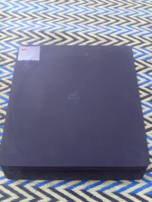 PlayStation 4 PlayStation for sale in Dhi Qar
