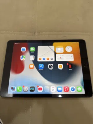 Apple iPad 9 64 GB in Al Batinah