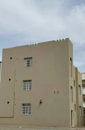 شقق للايجار في المعبيلة الجنوبيه موقع حيوي جدا قريب من جميع الخدمات