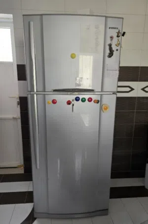 ثلاجة توشيبا بابين كبيرة Toshiba refrigerator two doors